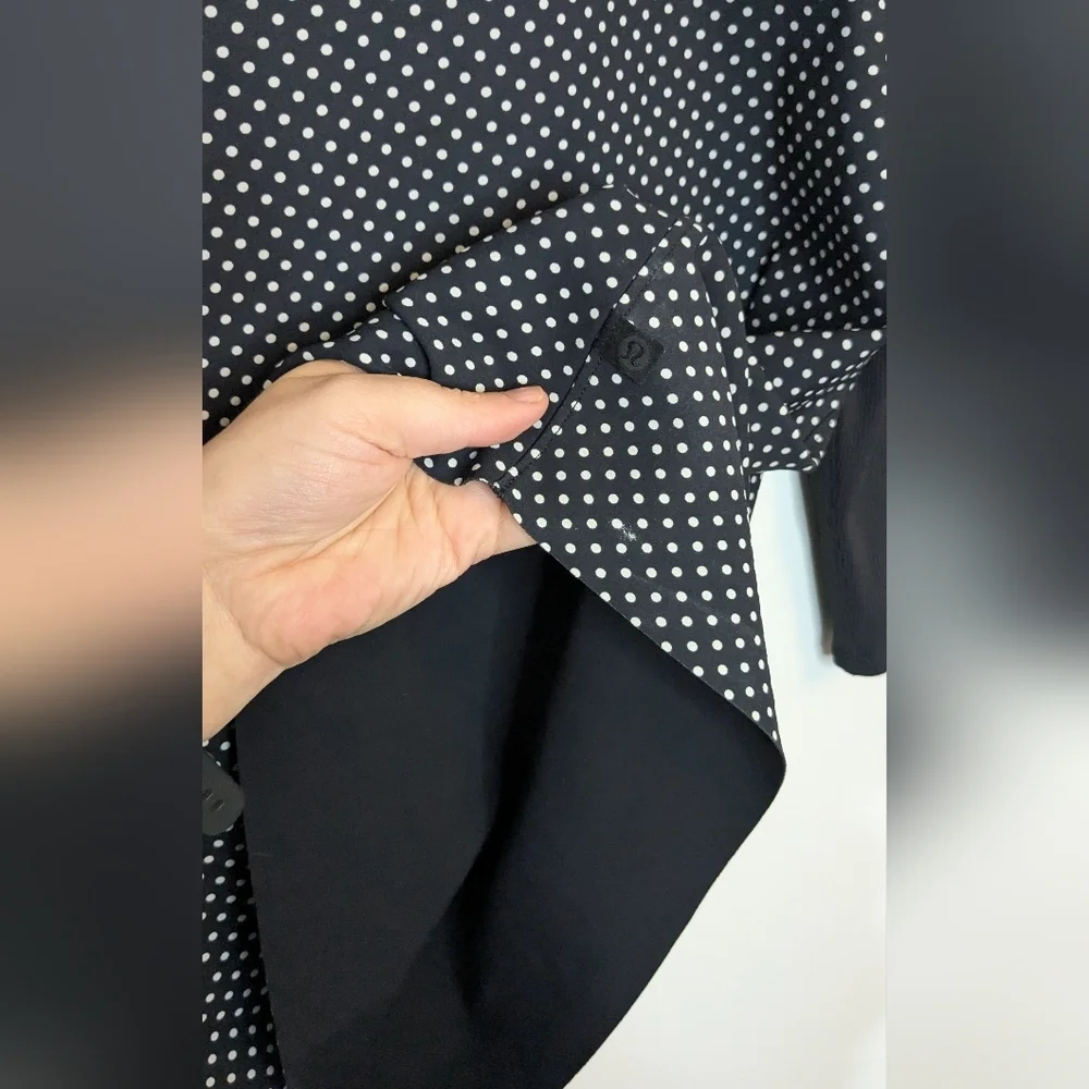 Lululemon Out Of This World Tee Biggy Dot Printed Black Ghost - Size M - Picture 8 of 8